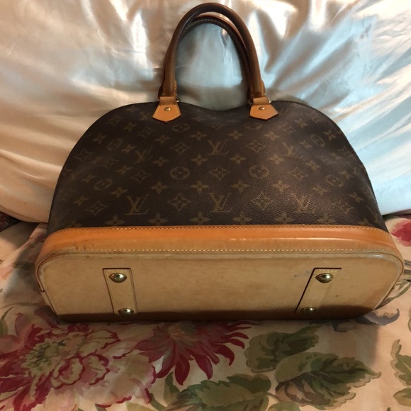 LOUIS VUITTON Alma MM Messenger Top Handle Bag Logo $1810 Authentic Receipt - Picture 4 of 16